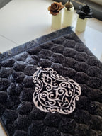 Black Motif Shaded Prayer Mat (Janamaz)