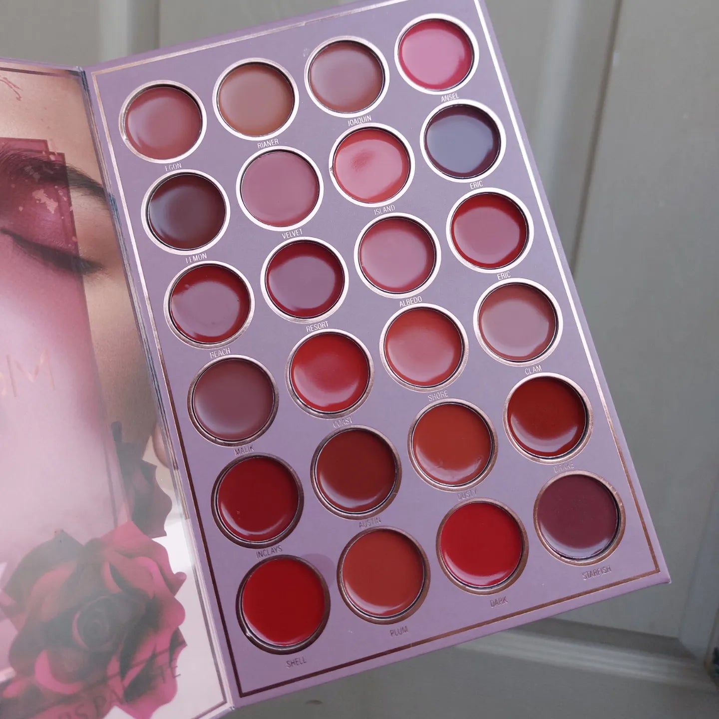 Mocallure 5 Fold Eyeshadow Book Palette